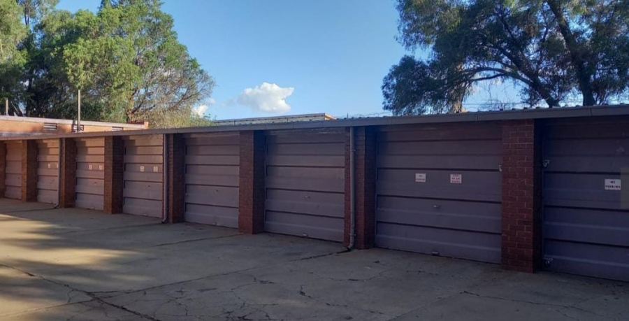 1 Bedroom Property for Sale in Potchefstroom North West